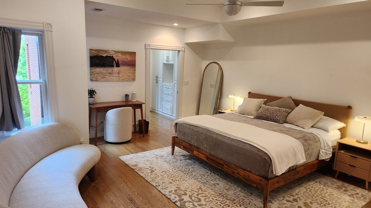 Photo of Bedroom in Truxton Circle