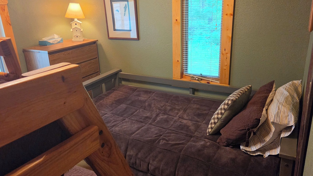Photo of Bedroom in Crosslake