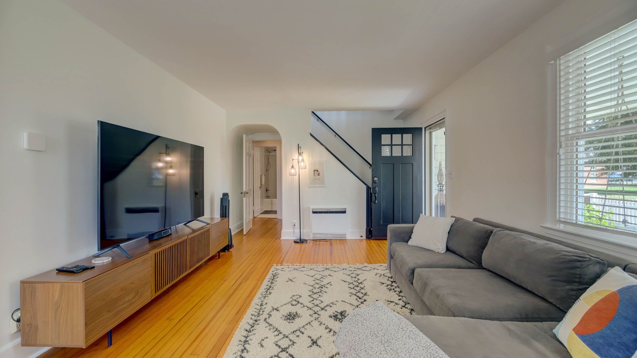 Photo of Livingroom in Cambridge