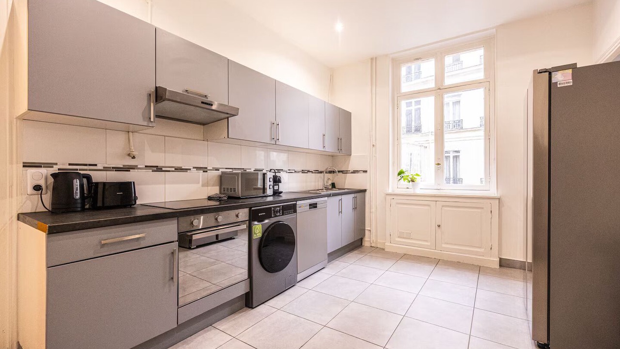 Photo of Kitchen in 8th Arrondissement