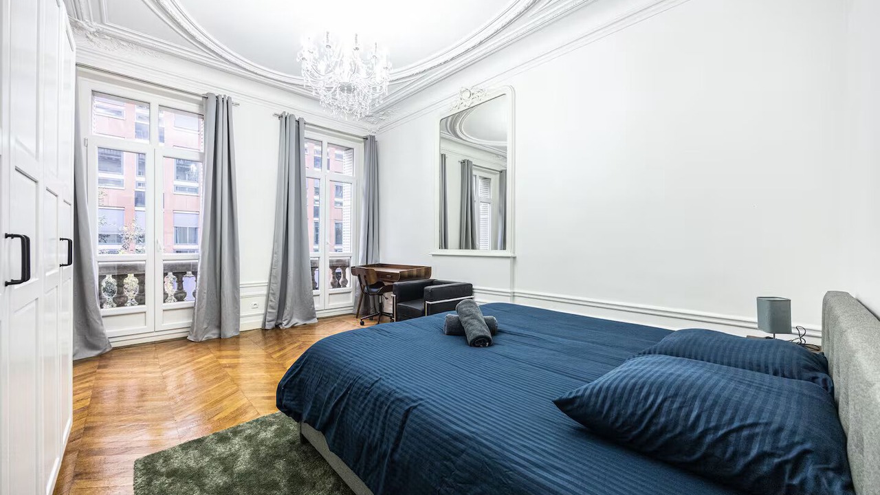 Photo of Bedroom in 8th Arrondissement