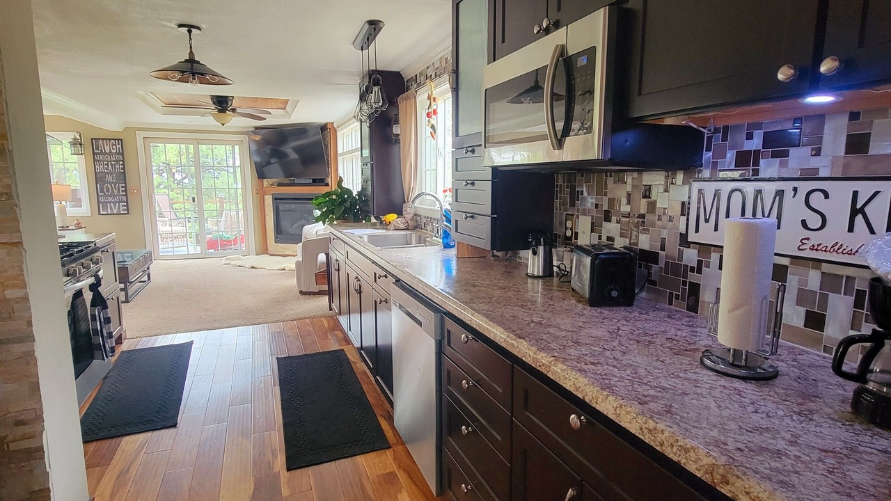 Photo of Kitchen in Colonial Pine Hills