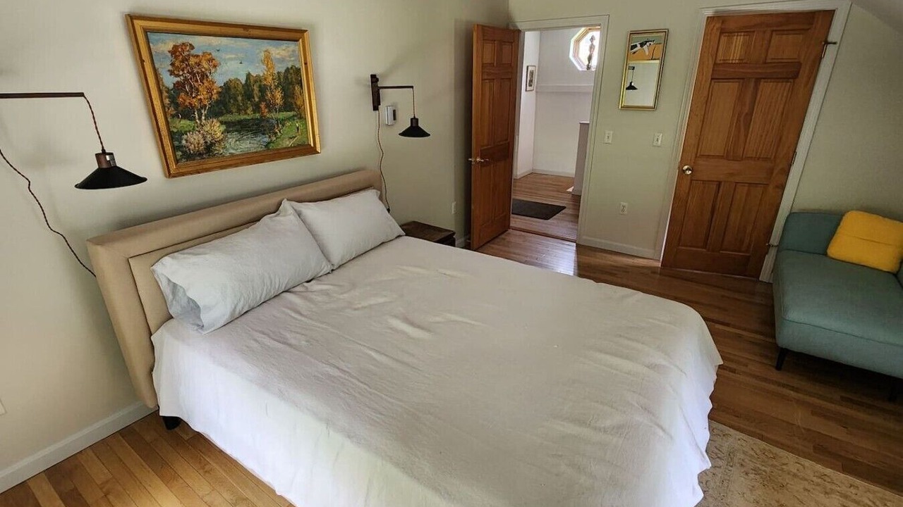 Photo of Bedroom in Shelburne Falls