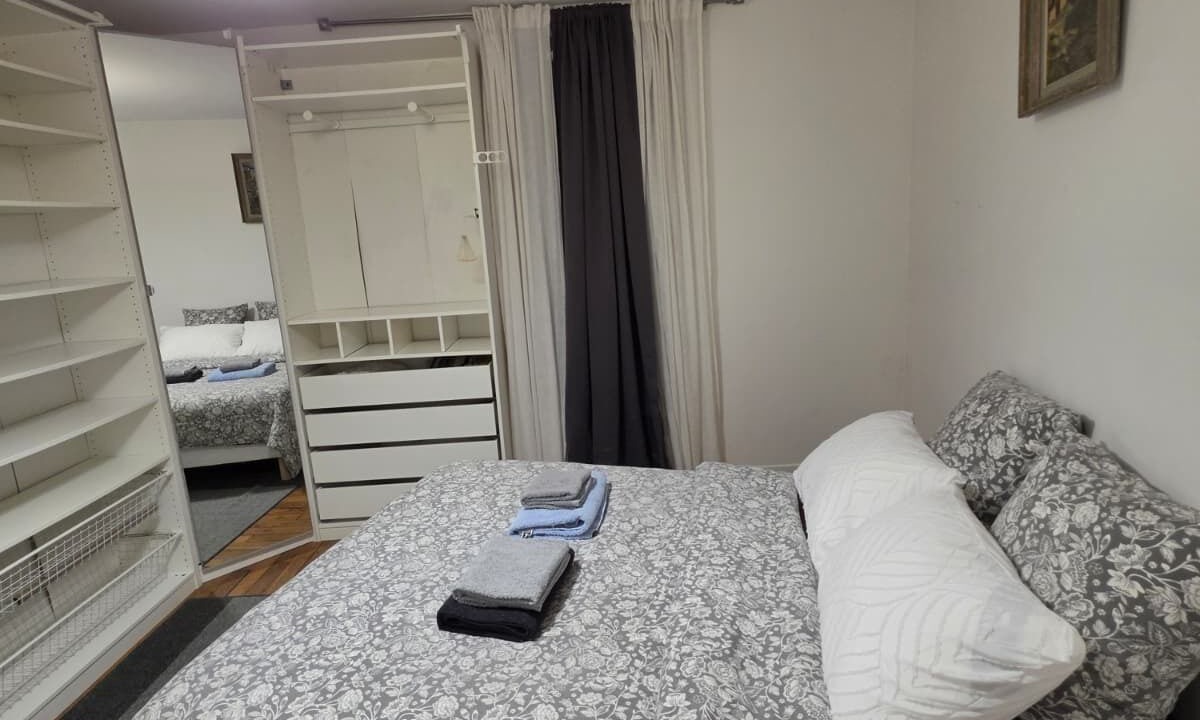 Photo of Bedroom in Drancy Centre