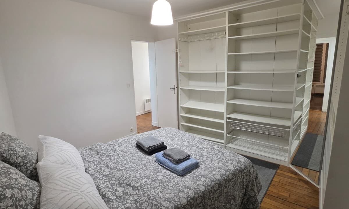 Photo of Bedroom in Drancy Centre