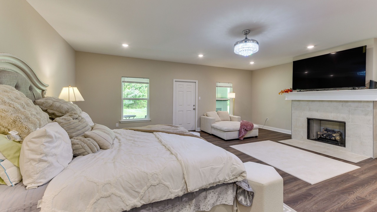 Photo of Bedroom in Prairieville