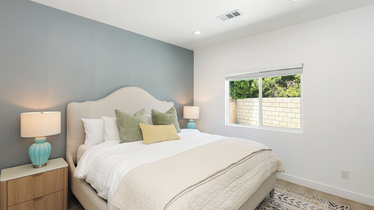 Photo of Bedroom in Fountain Valley