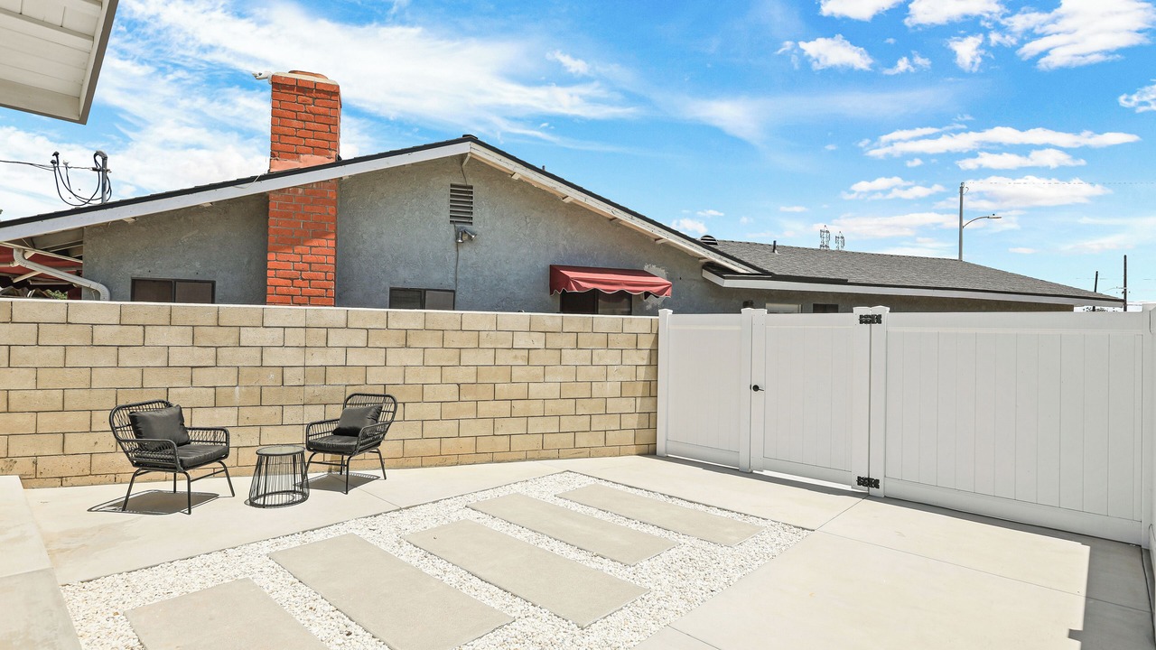 Photo of Patio Balcony in Fountain Valley