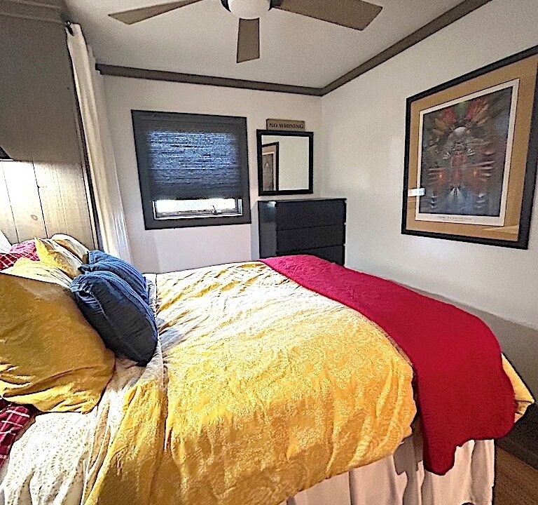 Photo of Bedroom in Calvert Beach-Long Beach