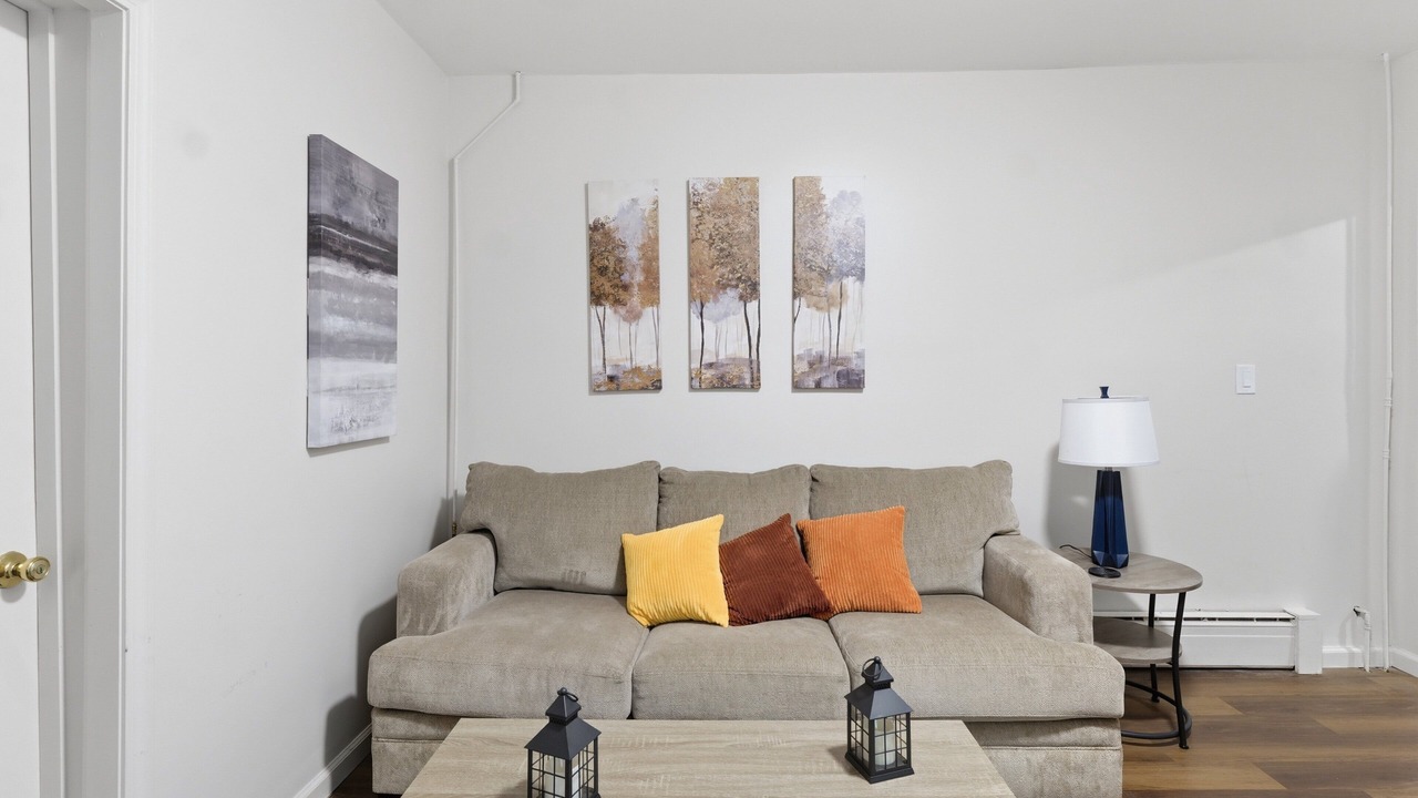 Photo of Bedroom in Amherst Center