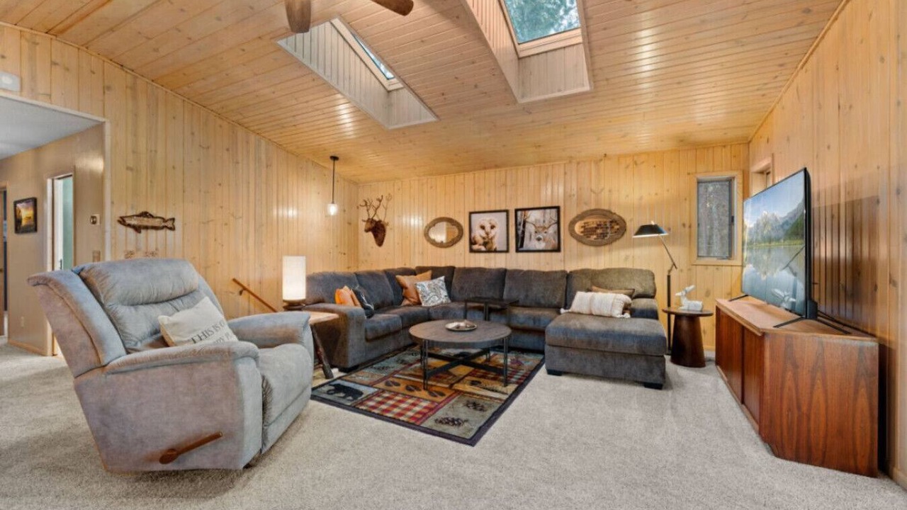 Photo of Livingroom in Danbury