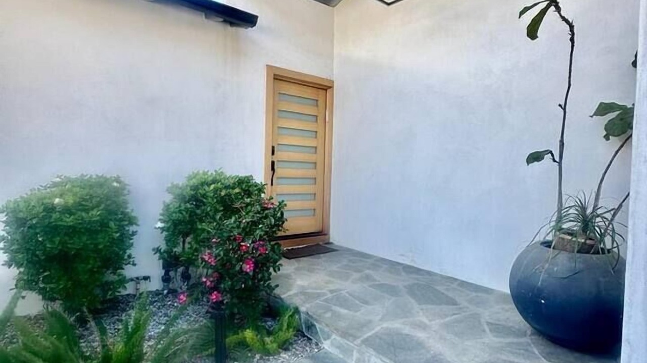 Photo of Outdoor in Woodland Hills