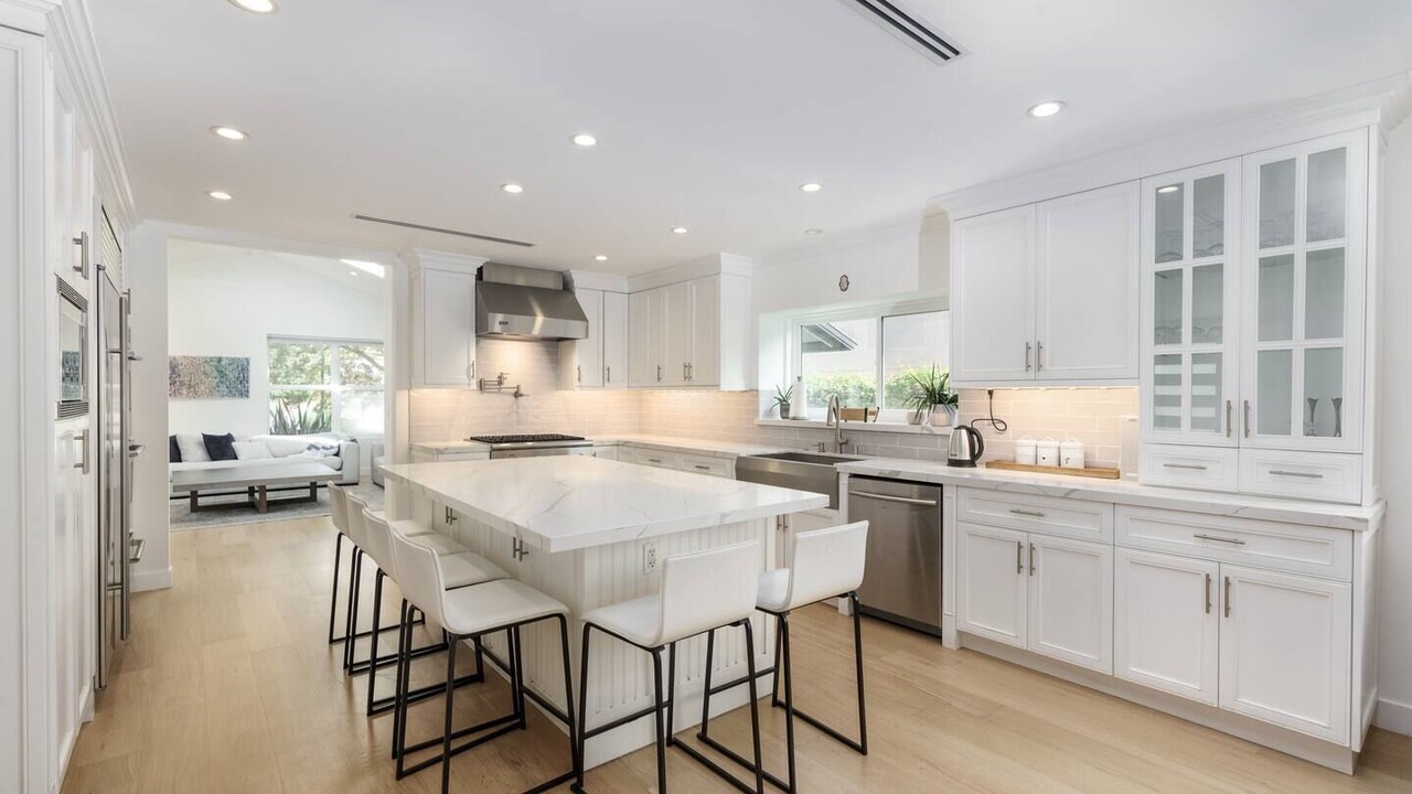 Photo of Kitchen in Woodland Hills