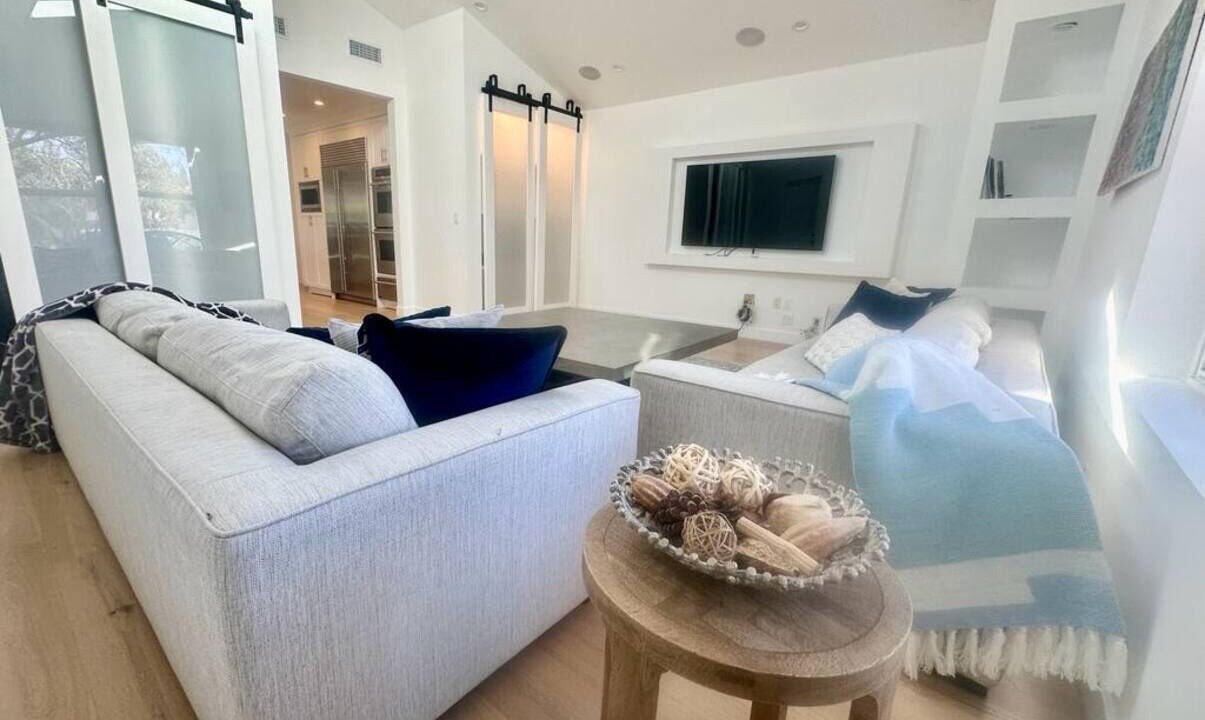 Photo of Bedroom in Woodland Hills