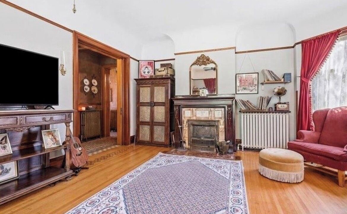 Photo of Livingroom in Dubuque