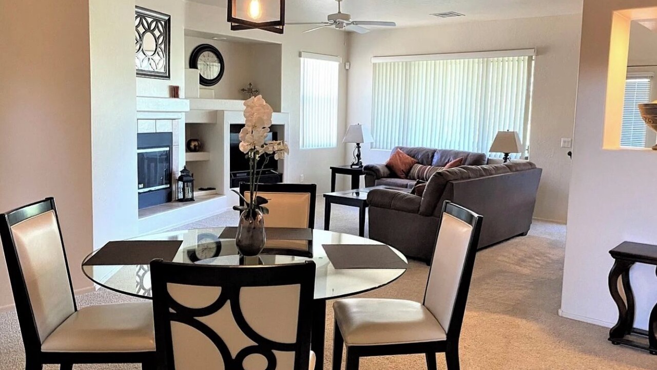 Photo of Livingroom in Central Scottsdale