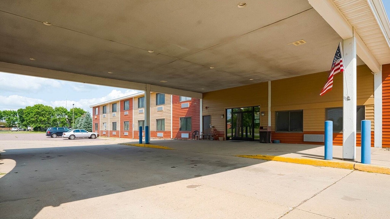 Photo of Outdoor in Redwood Falls