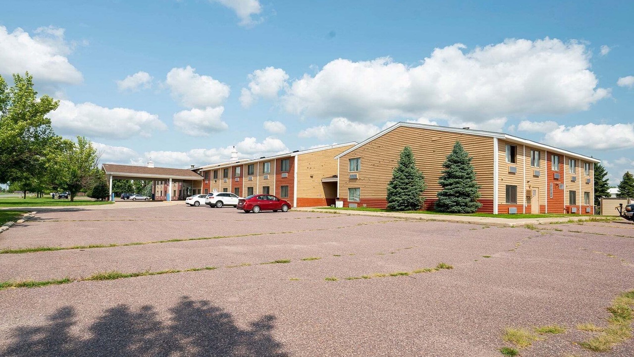 Photo of Others in Redwood Falls