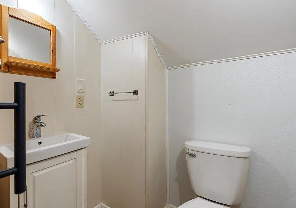 Photo of Bathroom in Longville