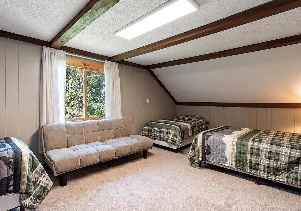 Photo of Bedroom in Longville