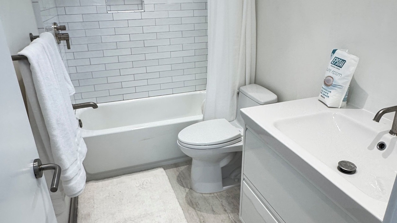 Photo of Bathroom in Sunset Park