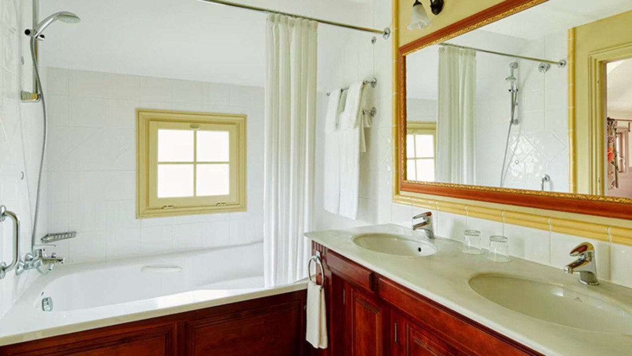 Photo of Bathroom in Bailly-Romainvilliers