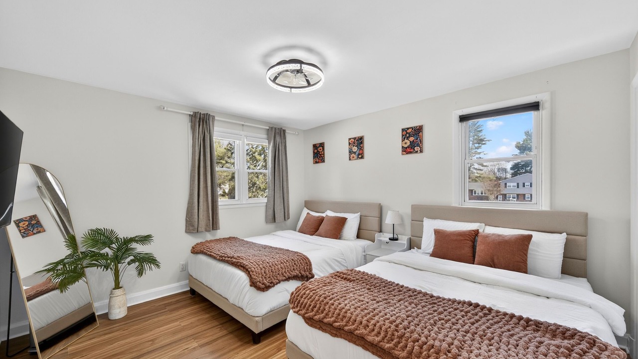 Photo of Bedroom in Mays Chapel