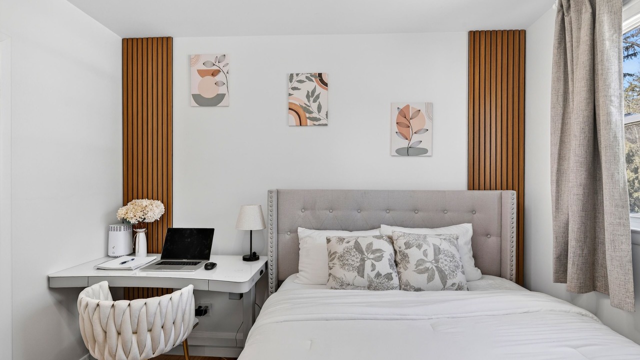 Photo of Bedroom in Mays Chapel