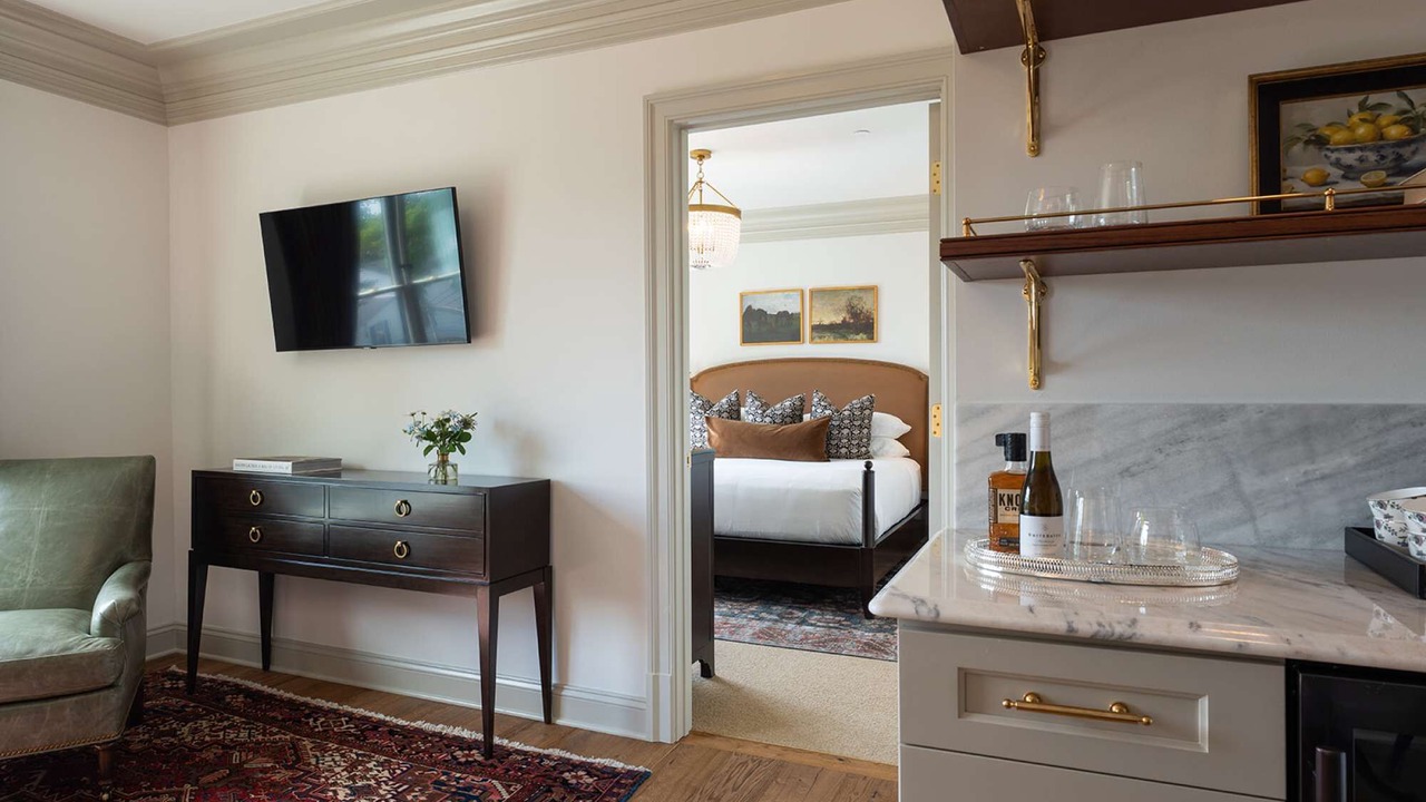 Photo of Bedroom in Leesburg's Old and Historic District