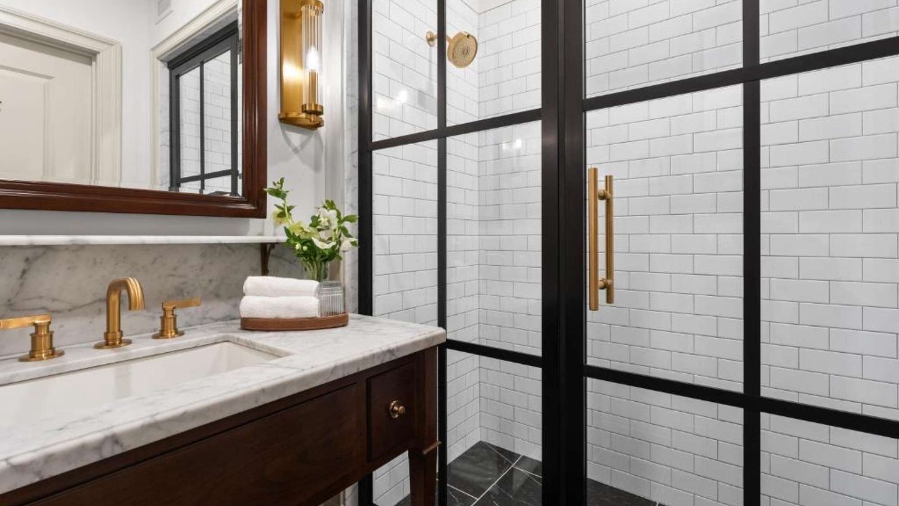Photo of Bathroom in Leesburg's Old and Historic District