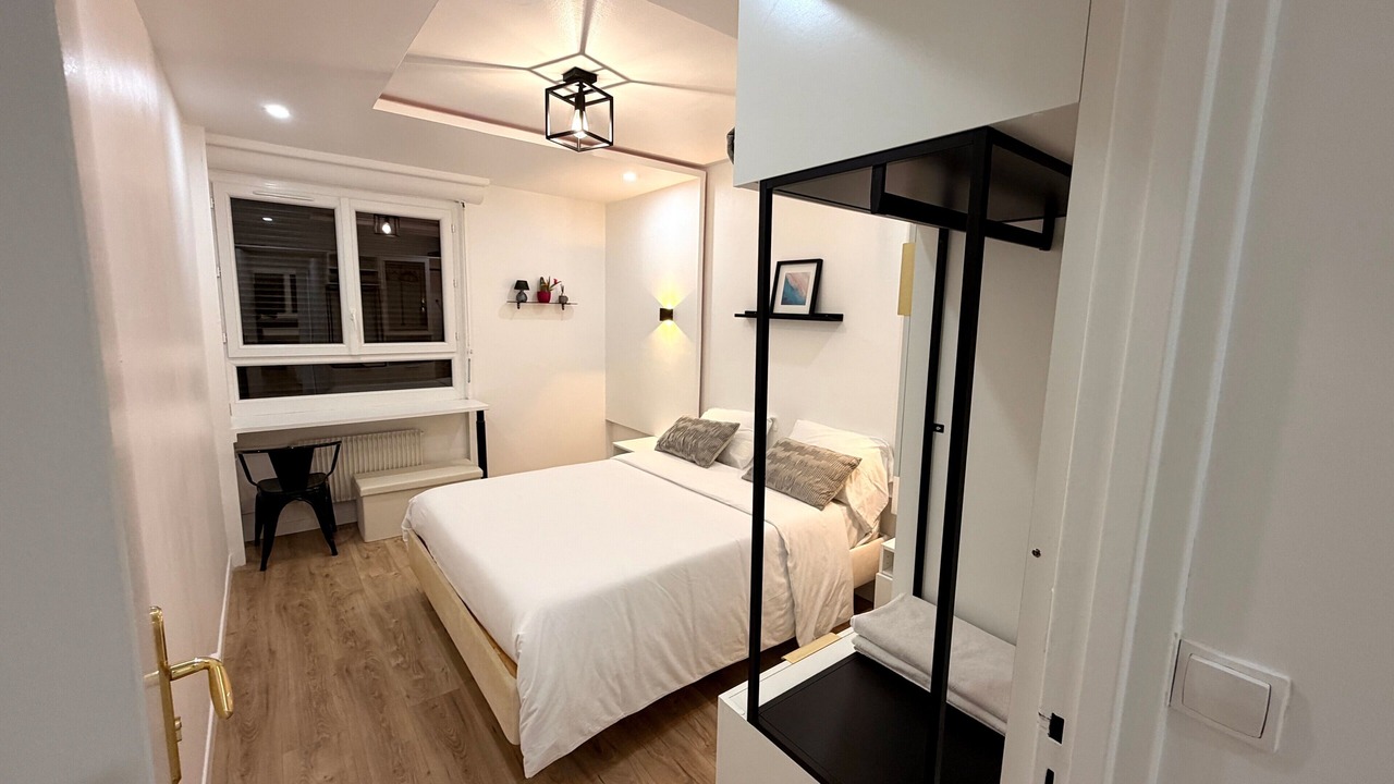 Photo of Bedroom in Survilliers
