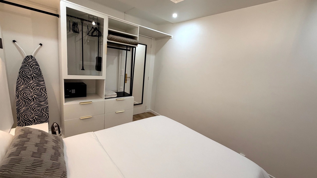 Photo of Bedroom in Survilliers