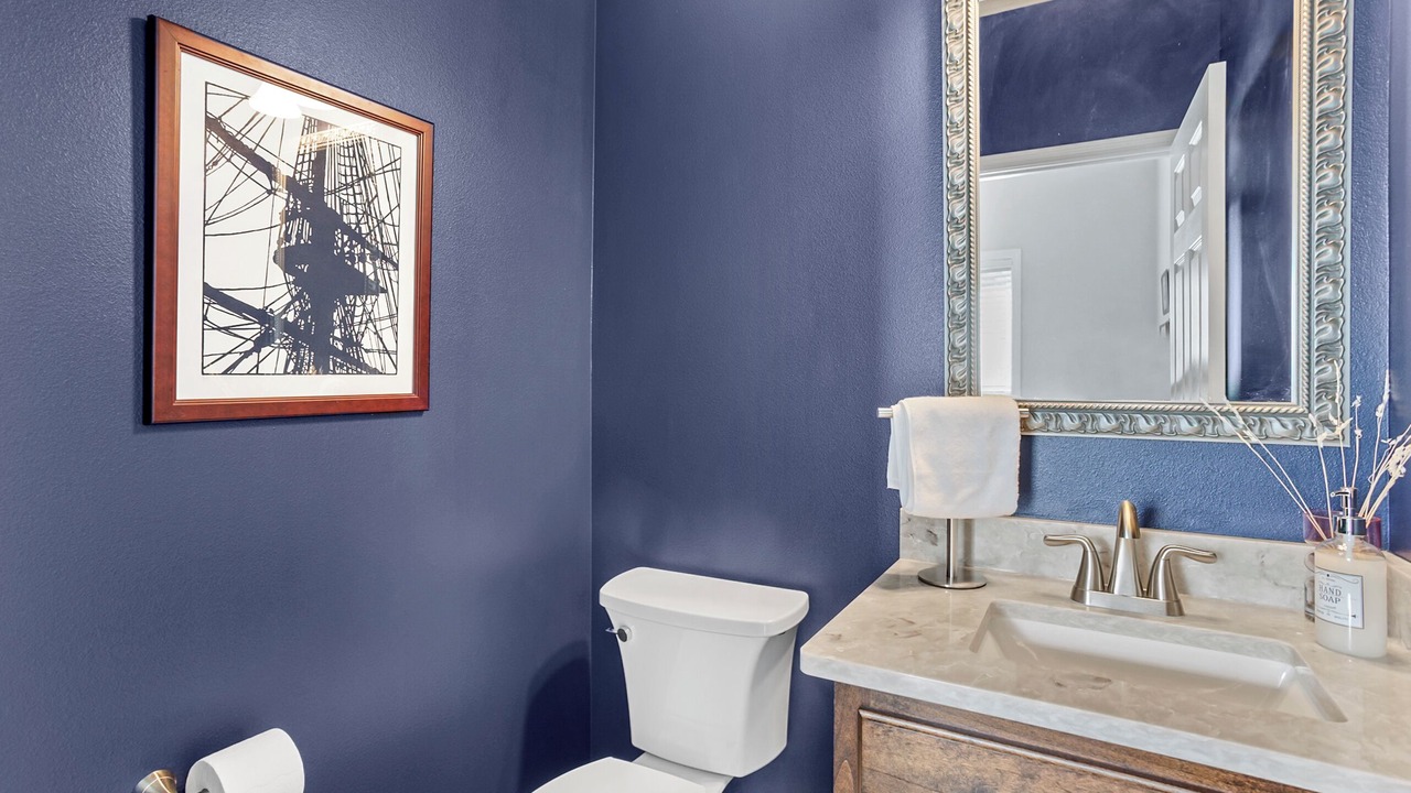 Photo of Bedroom in Ocean Springs