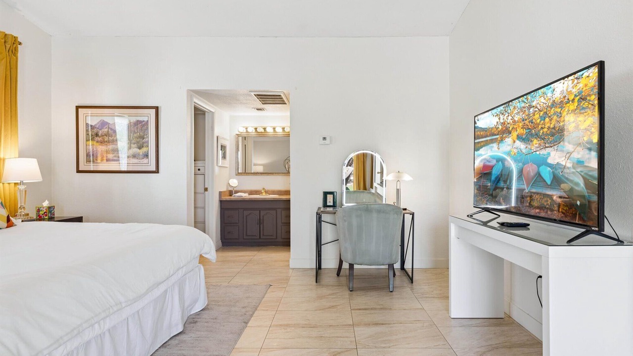 Photo of Bedroom in Central Scottsdale