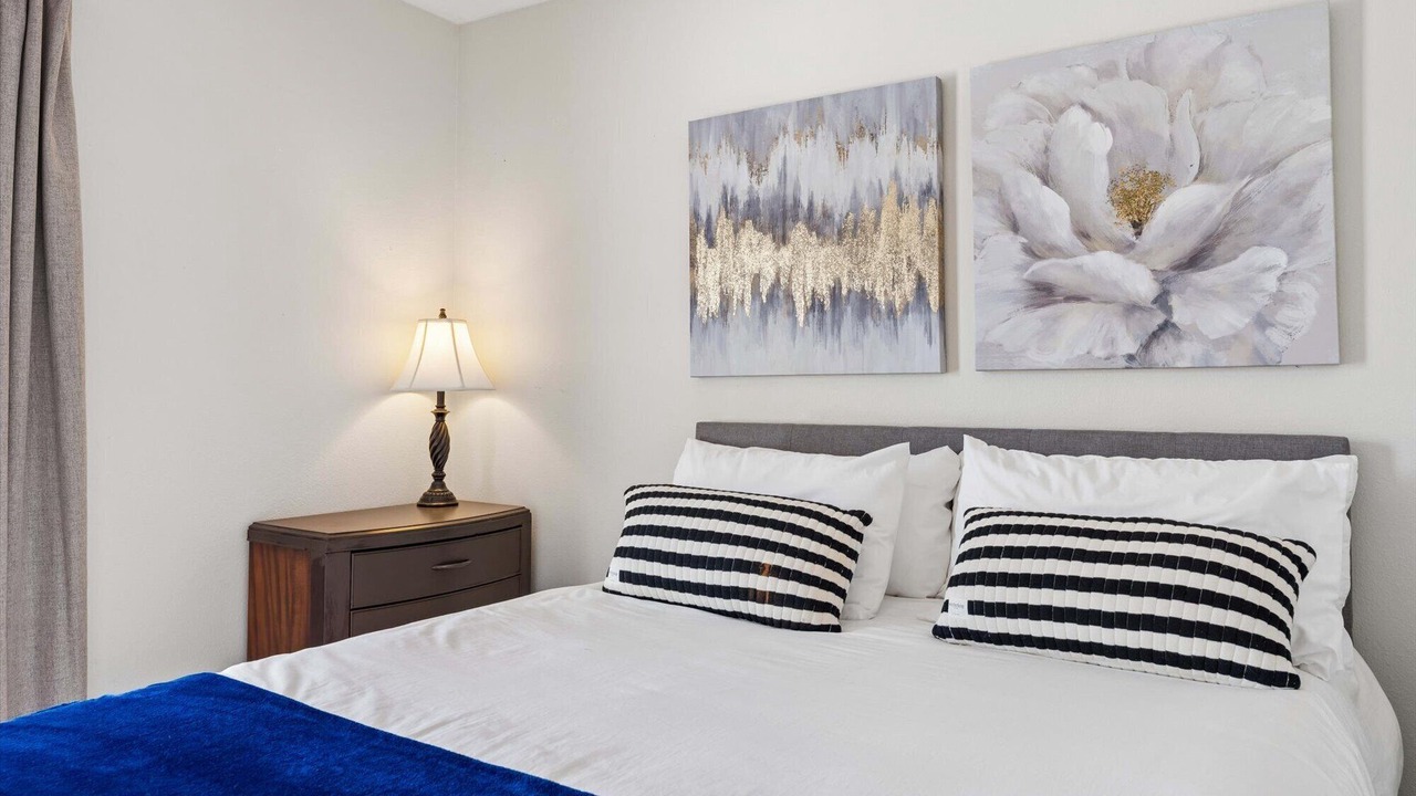 Photo of Bedroom in Central Scottsdale
