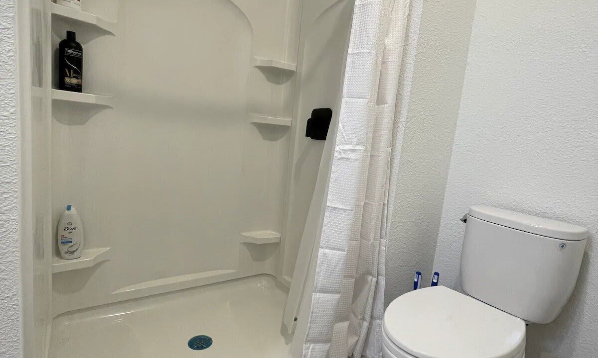 Photo of Bathroom in Kutzky Park