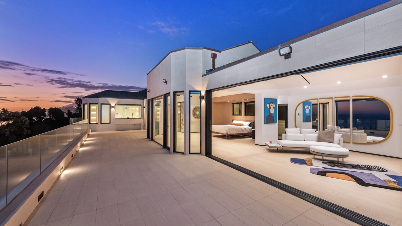 Photo of Patio Balcony in Western Malibu