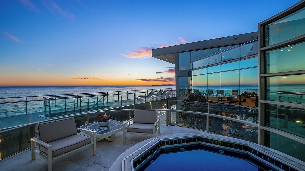 Photo of Patio Balcony in Central Malibu