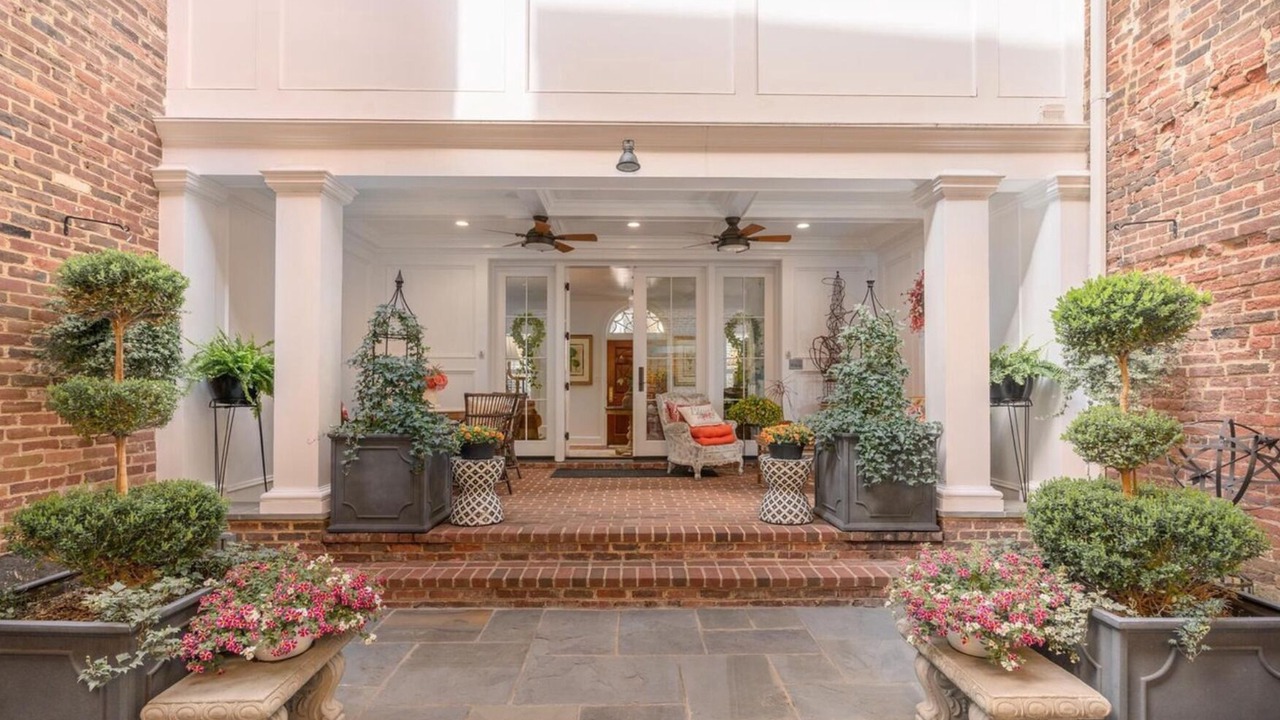 Photo of Patio Balcony in Old Town Alexandria