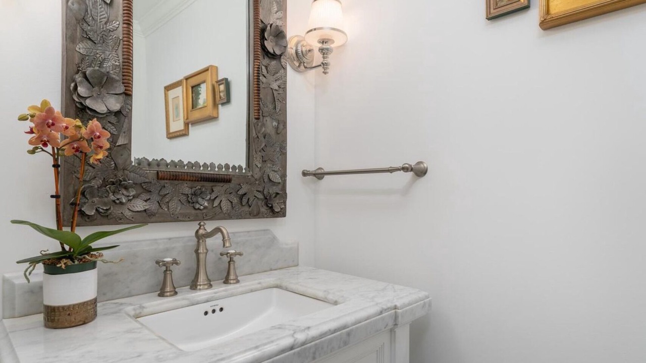 Photo of Bathroom in Old Town Alexandria