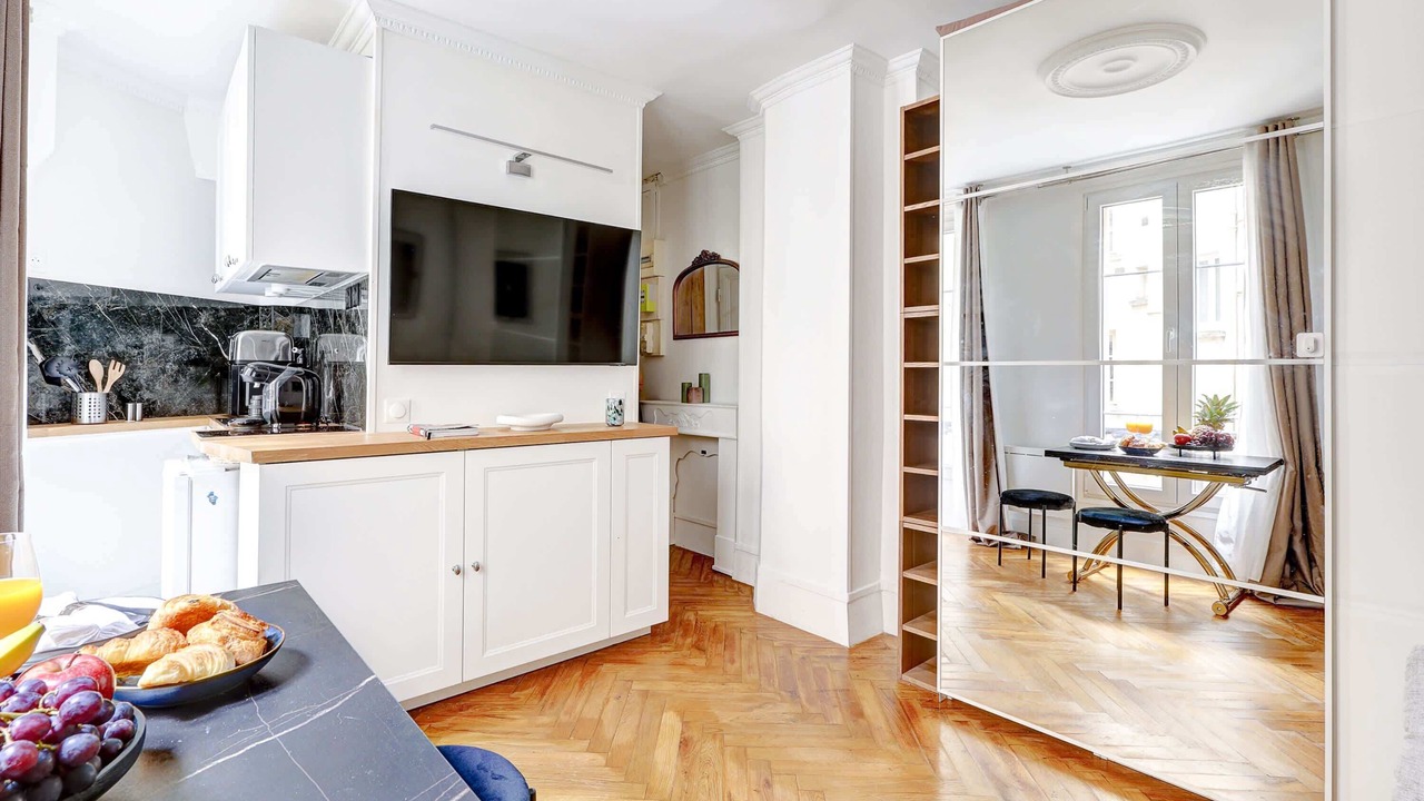 Photo of Bedroom in Notre-Dame-des-Champs