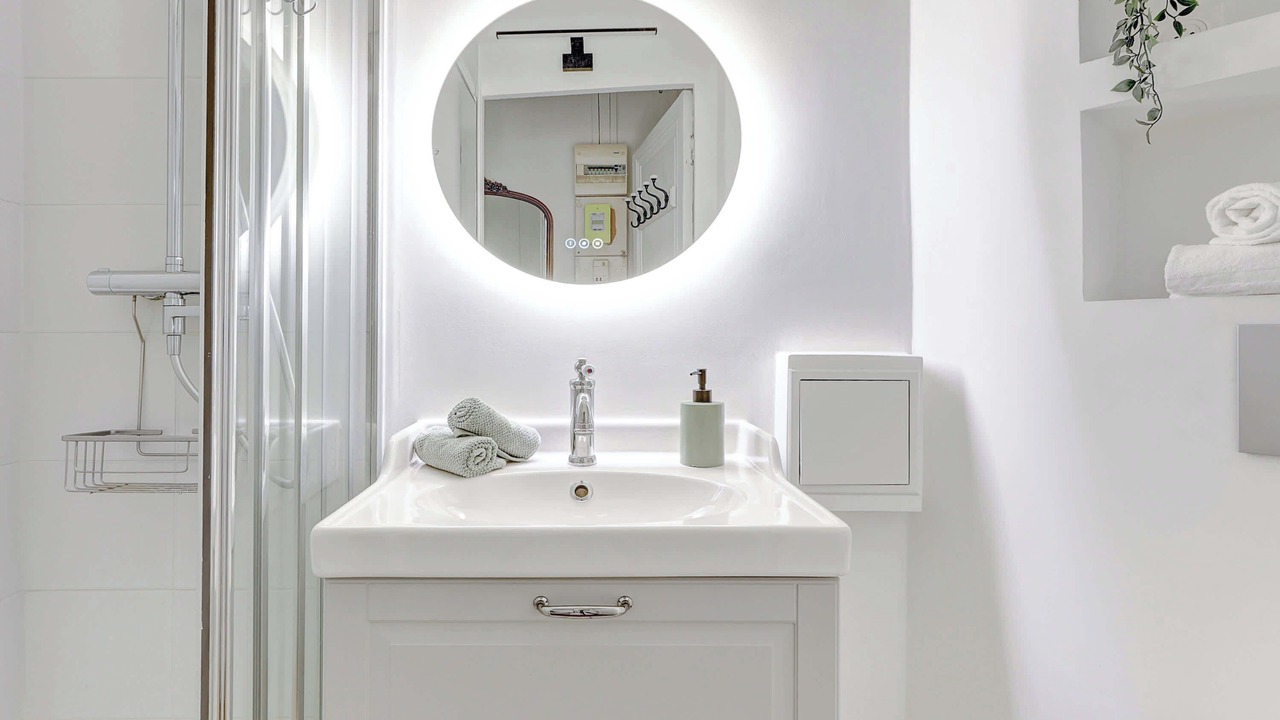 Photo of Bathroom in Notre-Dame-des-Champs