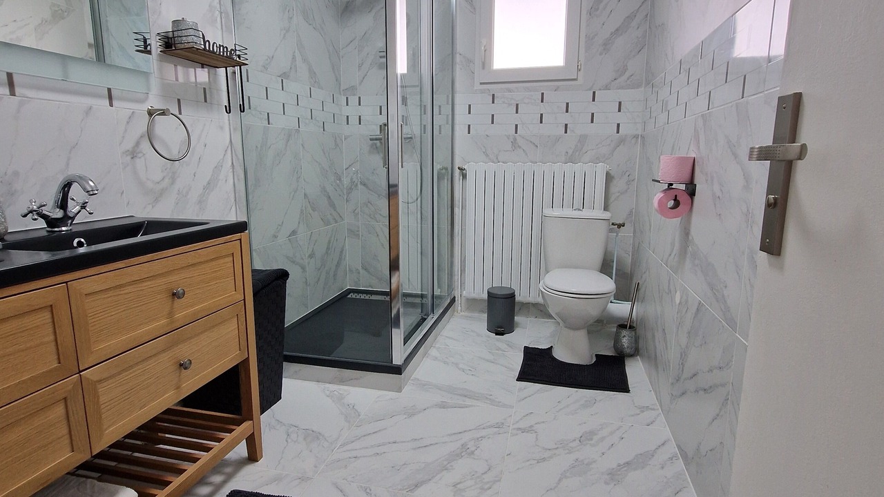 Photo of Bathroom in Chelles