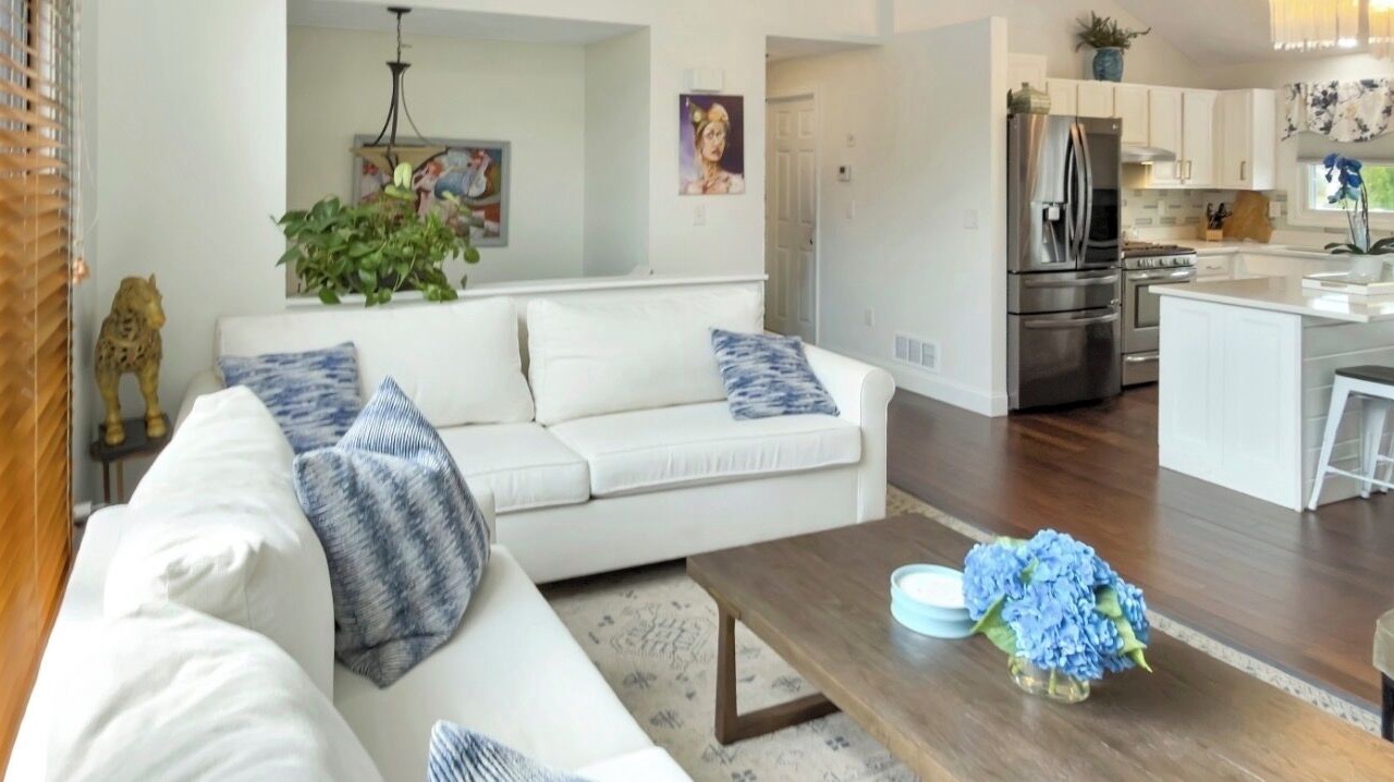 Photo of Livingroom in Cranston