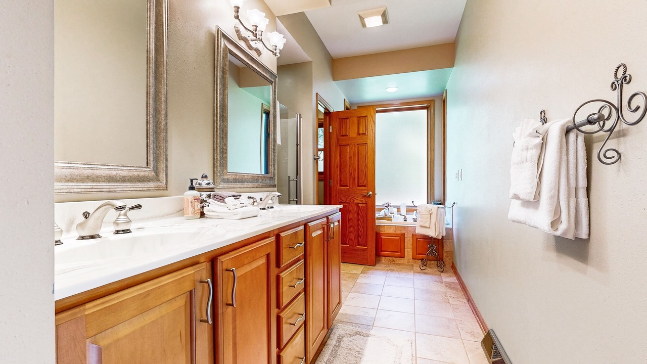 Photo of Bathroom in Arkdale