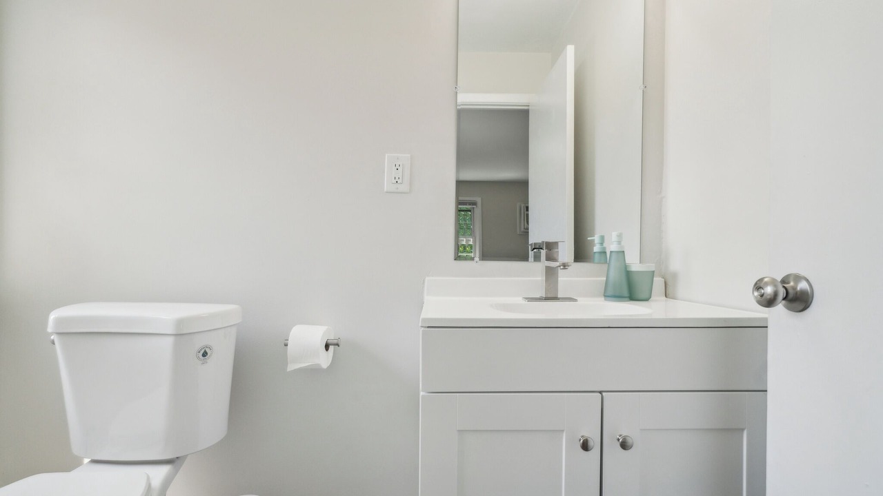 Photo of Bathroom in Newark