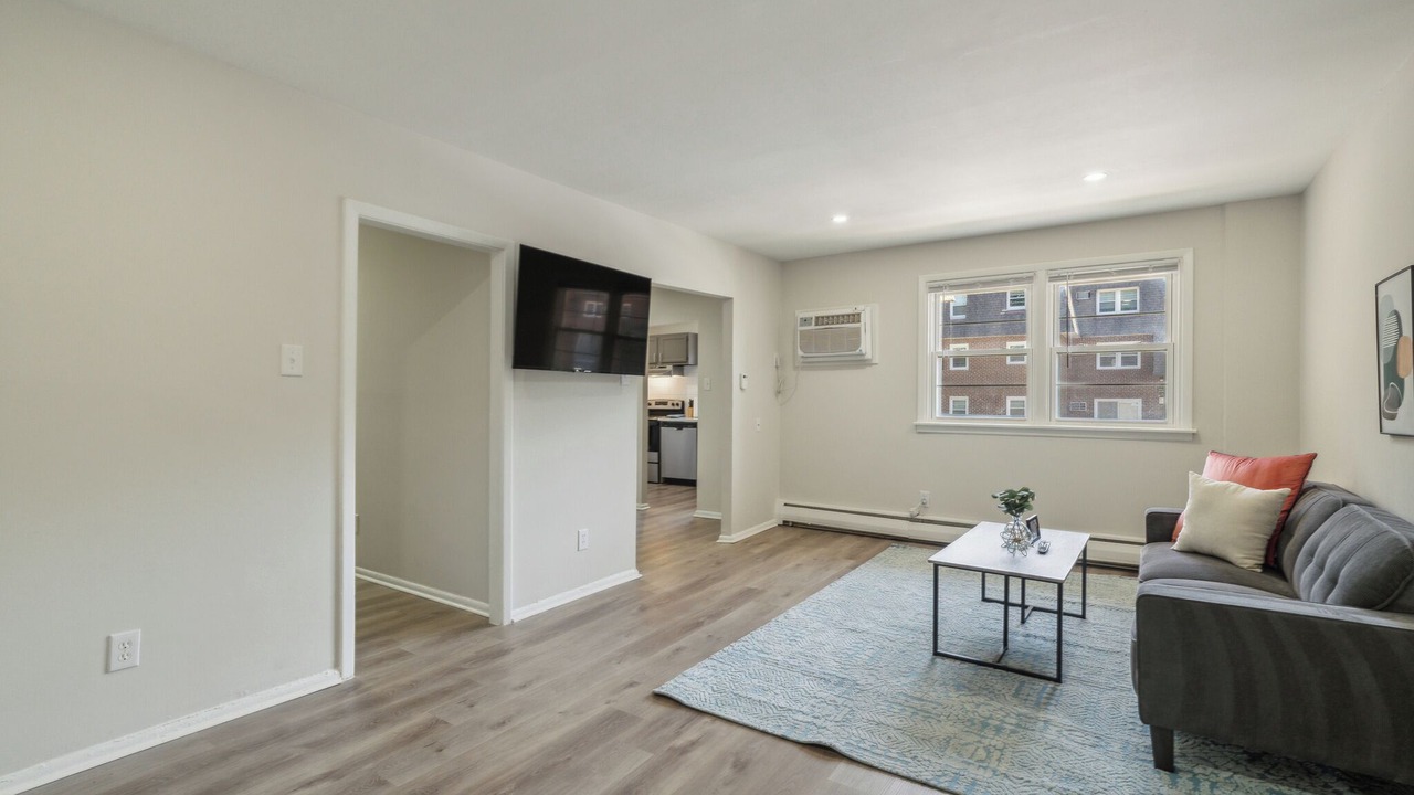 Photo of Livingroom in Newark