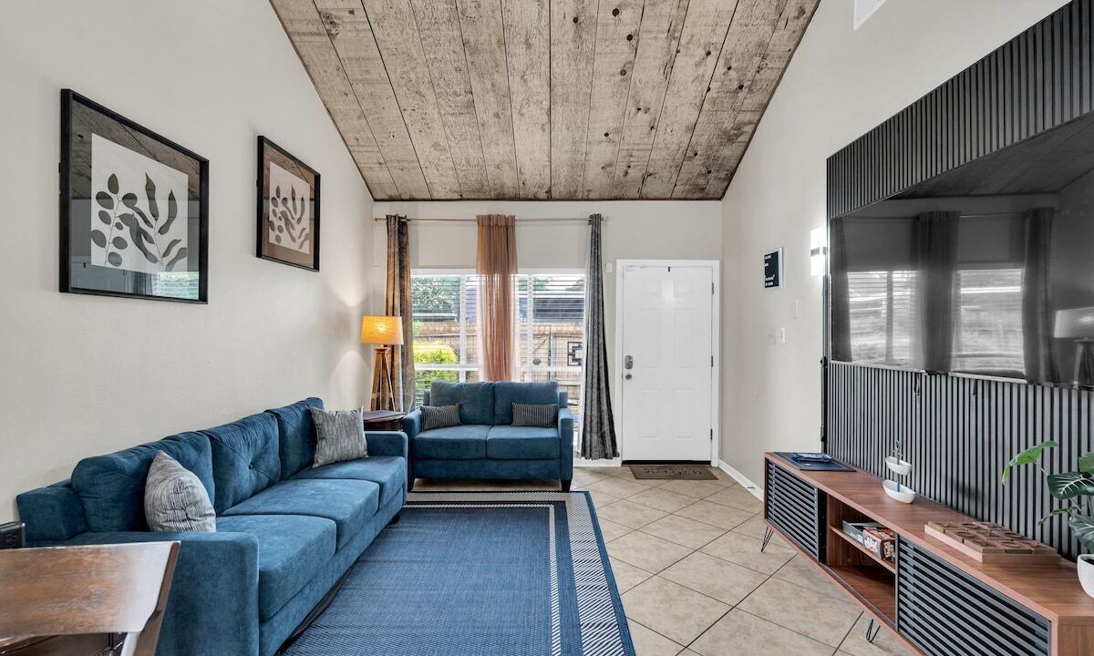 Photo of Livingroom in Highlands - Perkins