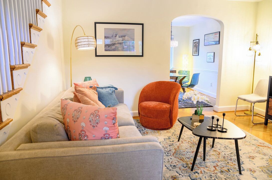 Photo of Livingroom in Northeast Alexandria
