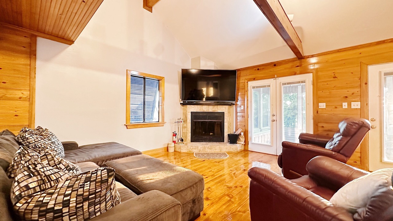 Photo of Livingroom in Lacombe